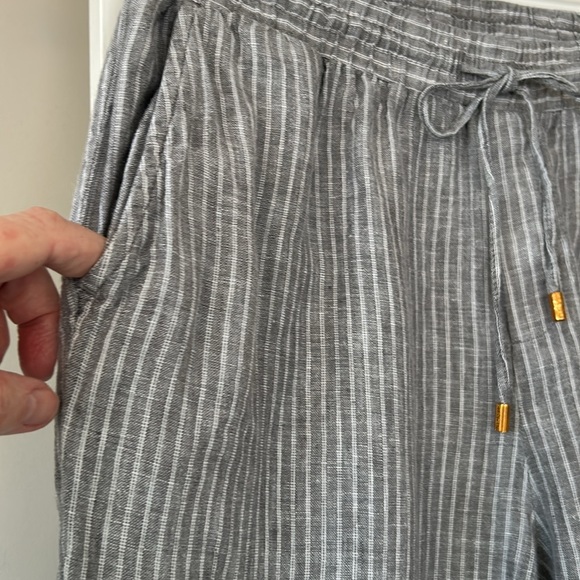 Ellen Tracy Linen Gray Pinstripe Pull-On Pants w Pockets, StringTies Medium - Picture 4 of 11